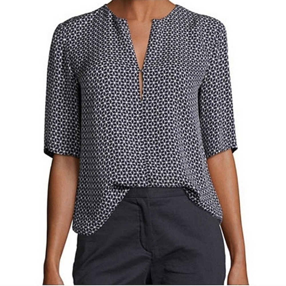 Theory Antazie Tile Geo Print Navy & Cream 100% Silk Short Sleeve Blouse Top S